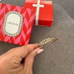 Stella & Dot Gold Bracelet